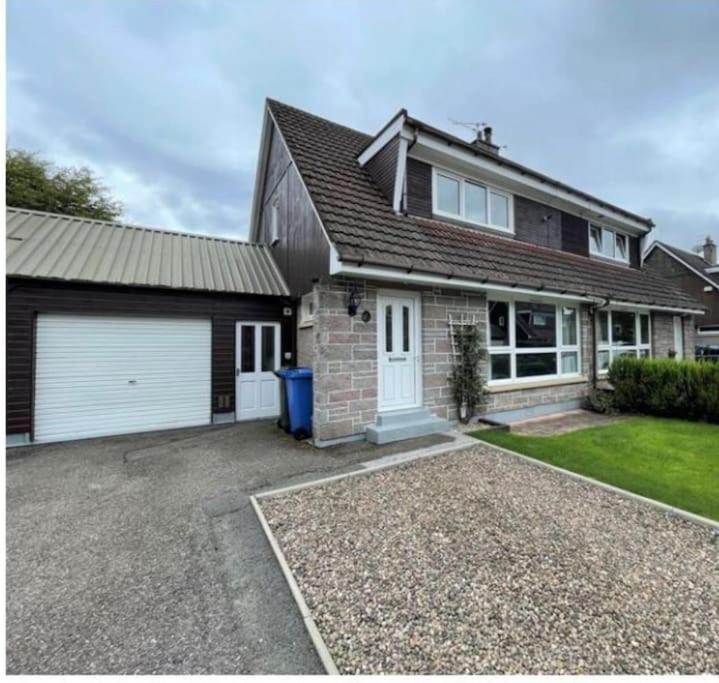 Delightful, Central 3 Bedroom House With Garden & Free Parking Inverness Luaran gambar