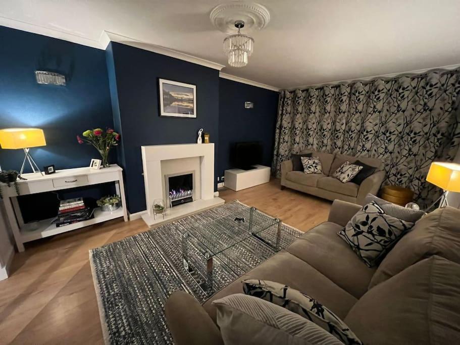 Delightful, Central 3 Bedroom House With Garden & Free Parking Inverness Luaran gambar