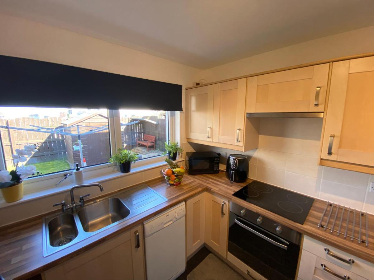 Delightful, Central 3 Bedroom House With Garden & Free Parking Inverness Luaran gambar